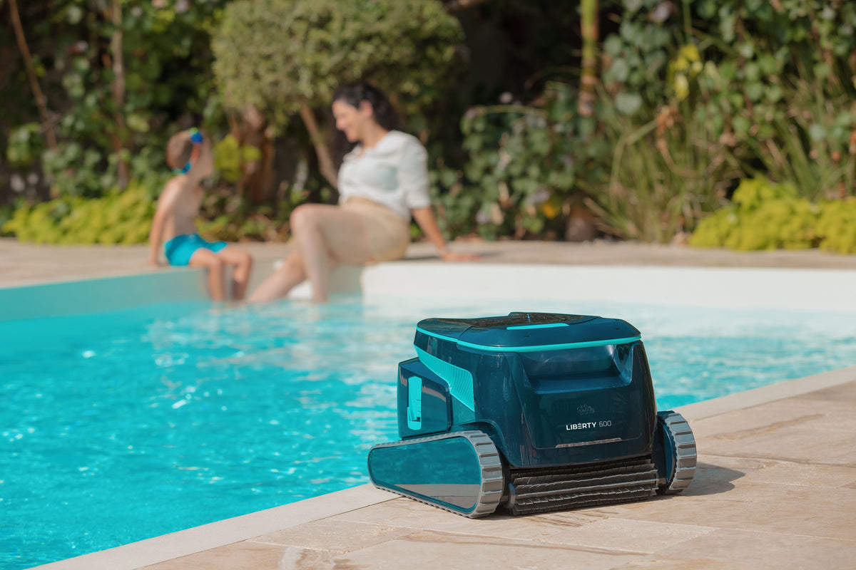 Dolphin LIBERTY 600 Cordless Pool Cleaning Robot – Wi-Fi®, Full Cleaning and Up to 4.5 Hours Autonomy