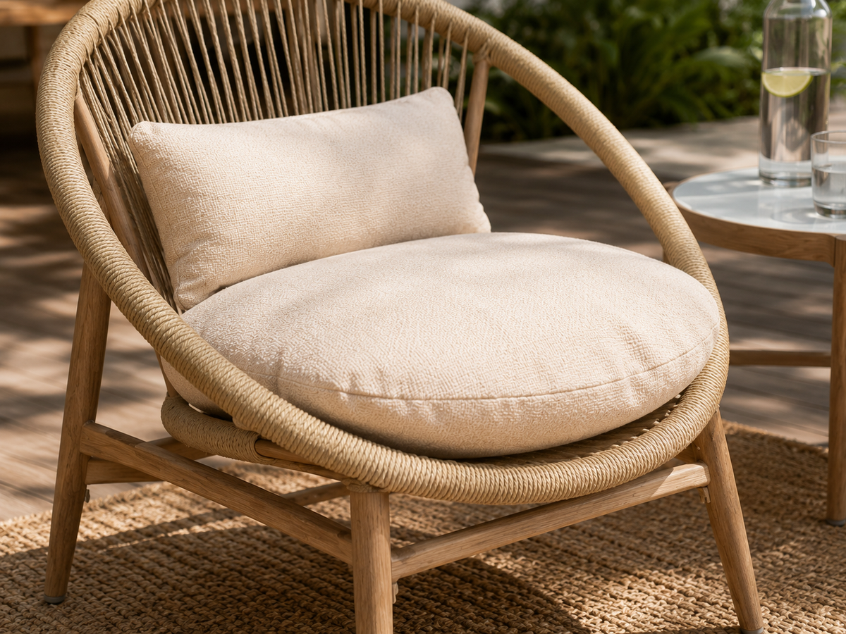 Set of 2 Lounge Chairs and MOSS Side Table – Outdoor Furniture