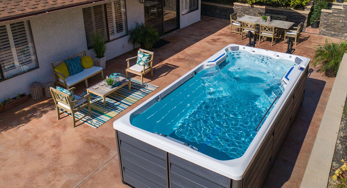 X500 · Endless Pools — vue de trois quarts