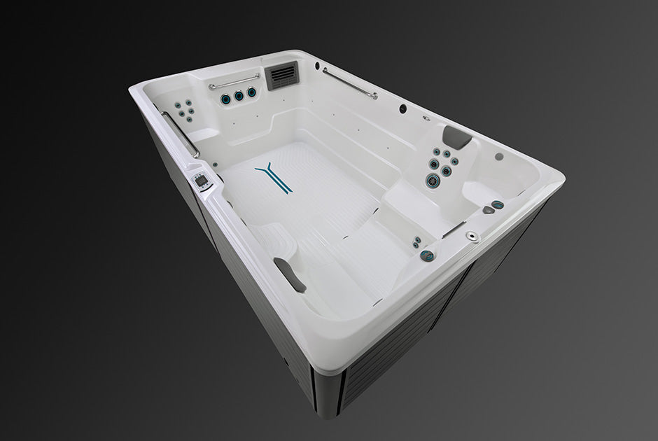 R200 · Endless Pools