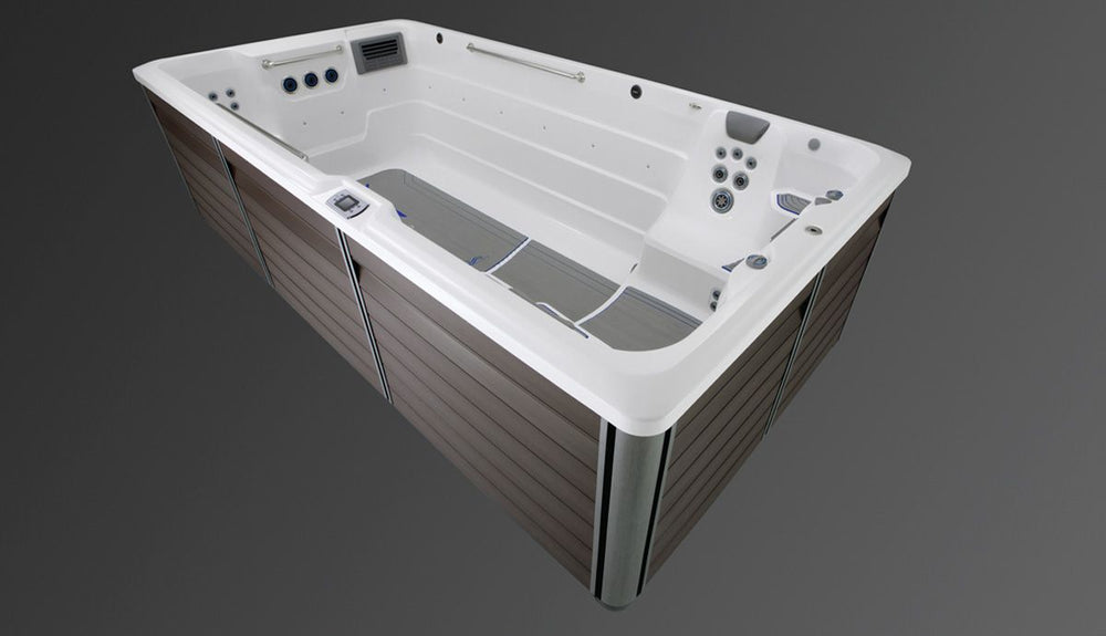 R500 · Endless Pools